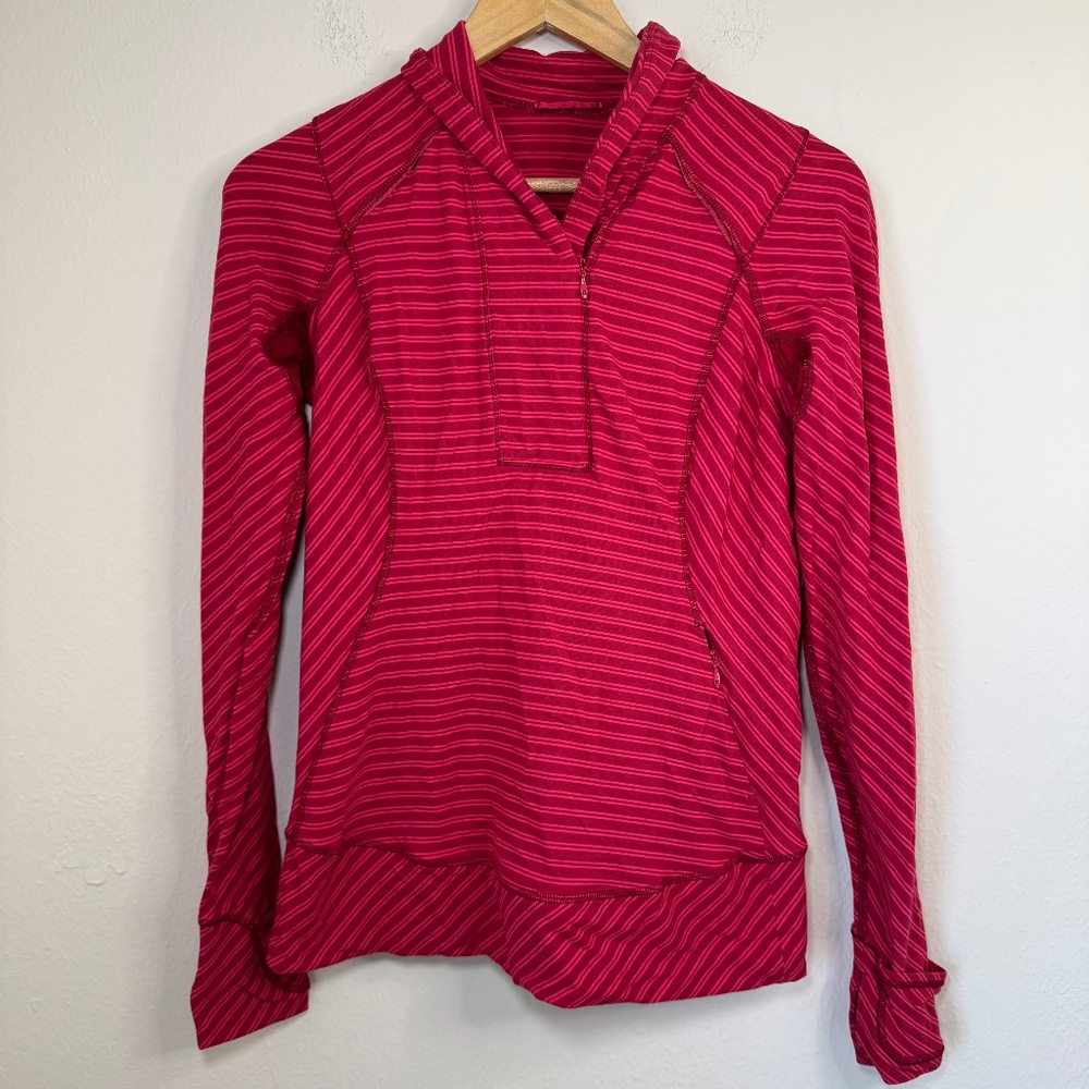 Lululemon Top Women's Size 8 Red Striped Think Fast Pullover Performance Active